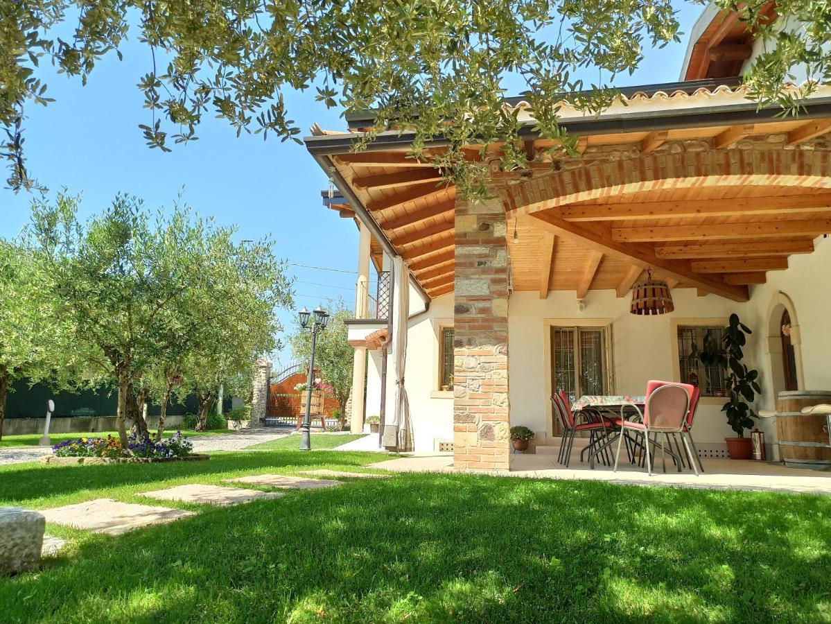 Le Zampolle B & B Colà Exteriér fotografie
