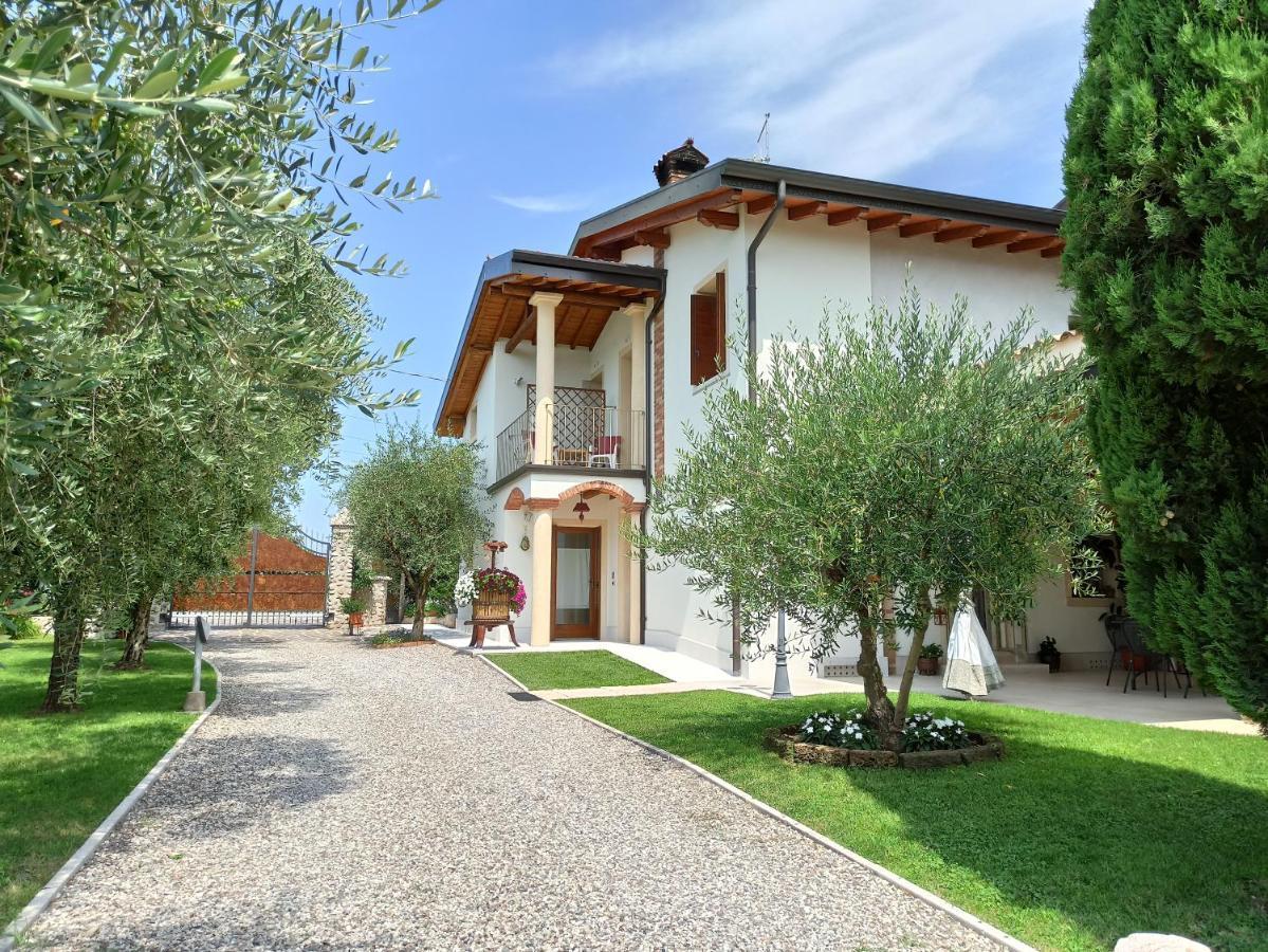 Le Zampolle B & B Colà Exteriér fotografie