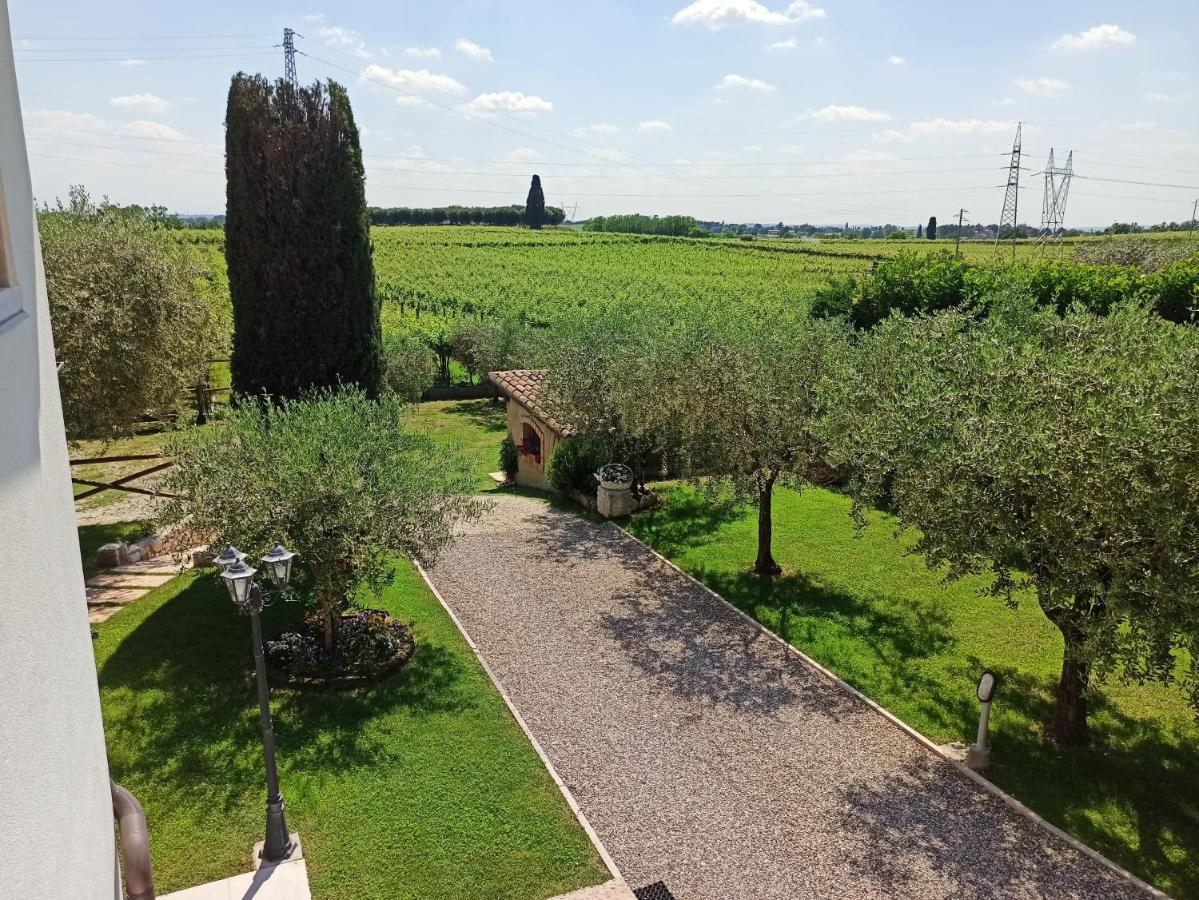 Le Zampolle B & B Colà Exteriér fotografie