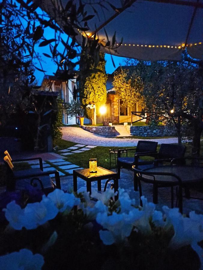 Le Zampolle B & B Colà Exteriér fotografie